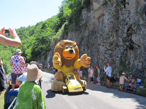 And the caravan arrives!