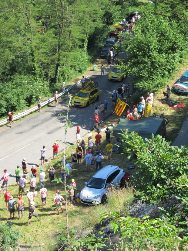 Here comes the leader.